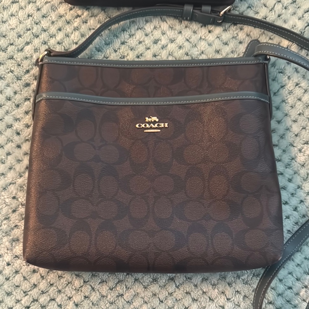 Coach Brown Signature Crossbody Bag Set - Picture 4 of 10